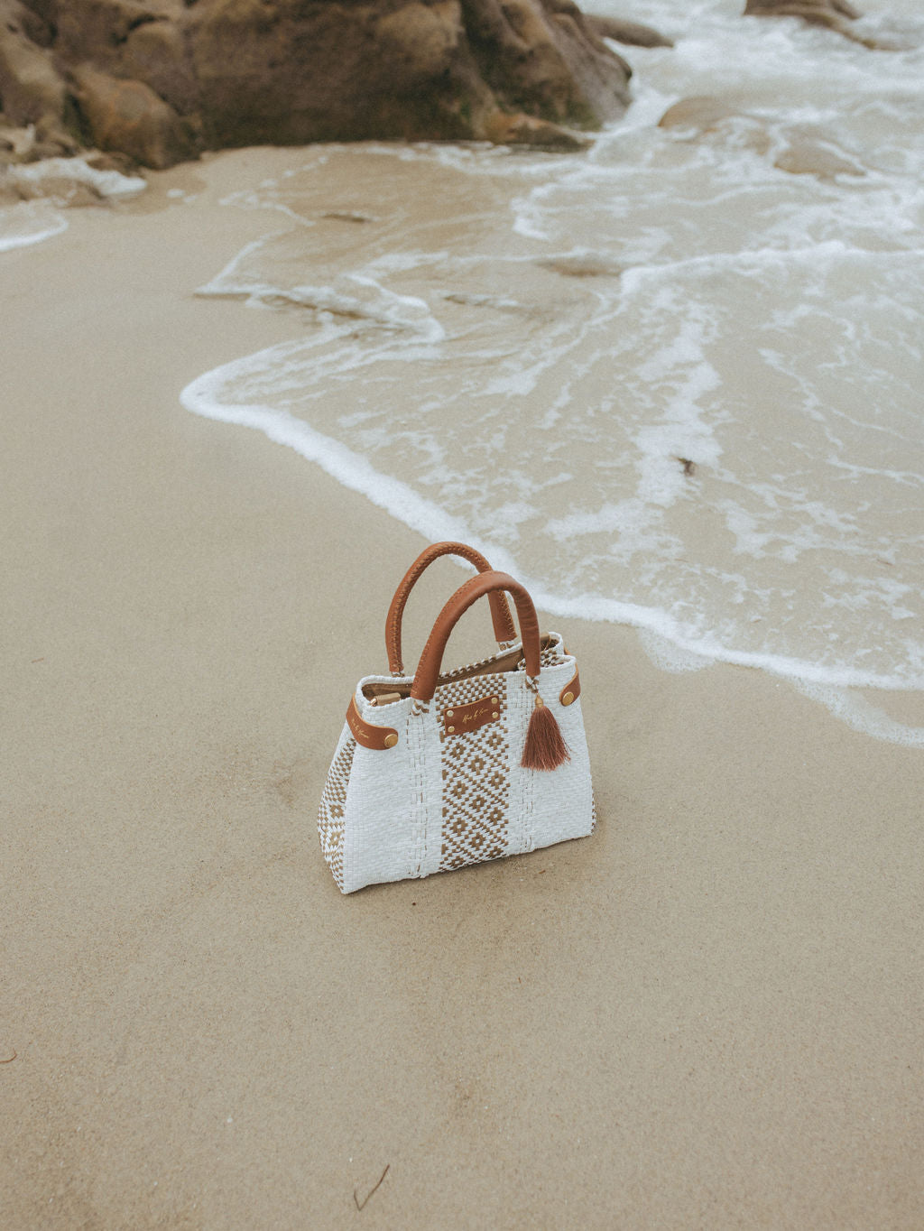 crossbody bag resort wear for women