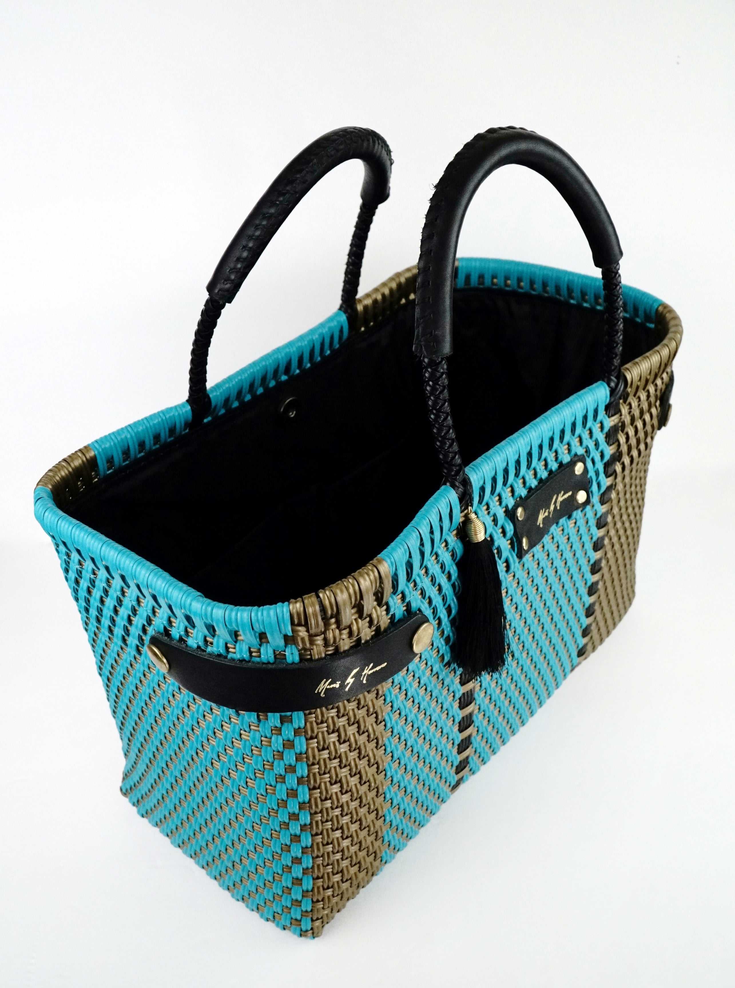 Less Pollution Convertible Handbag to Tote - Aruba