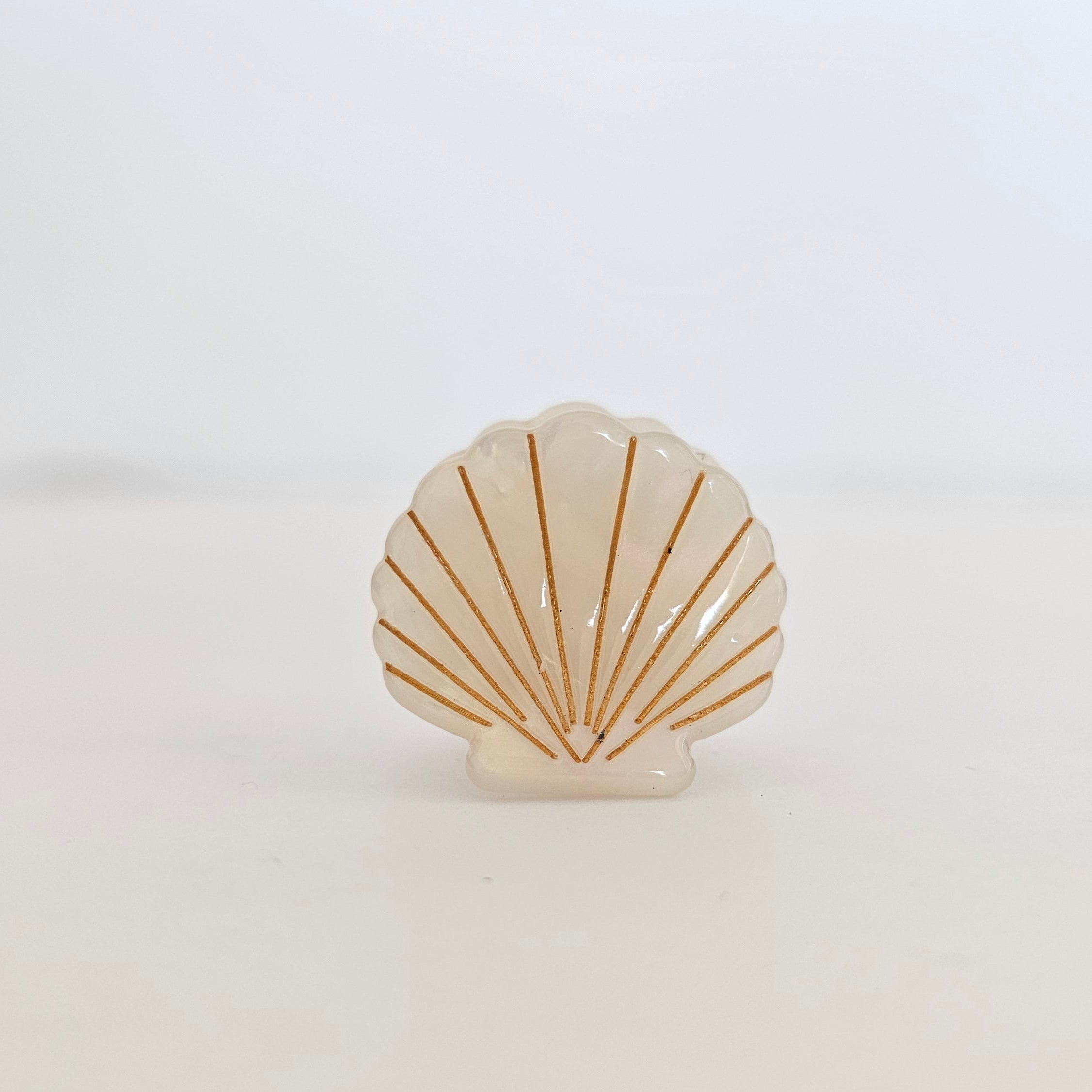 Mini Seashell Small Hair Claw Clip