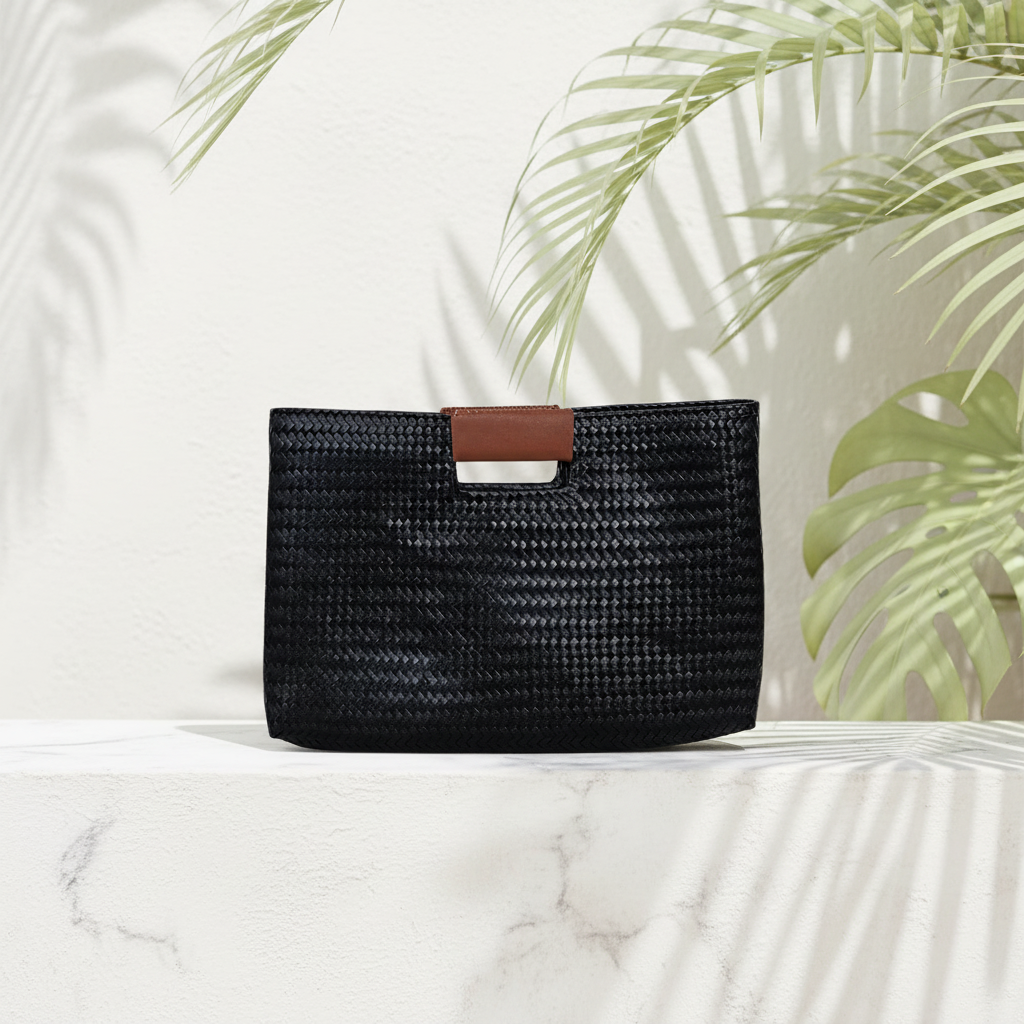 Tulum Clutch Bag - Black Pearl Light Resort